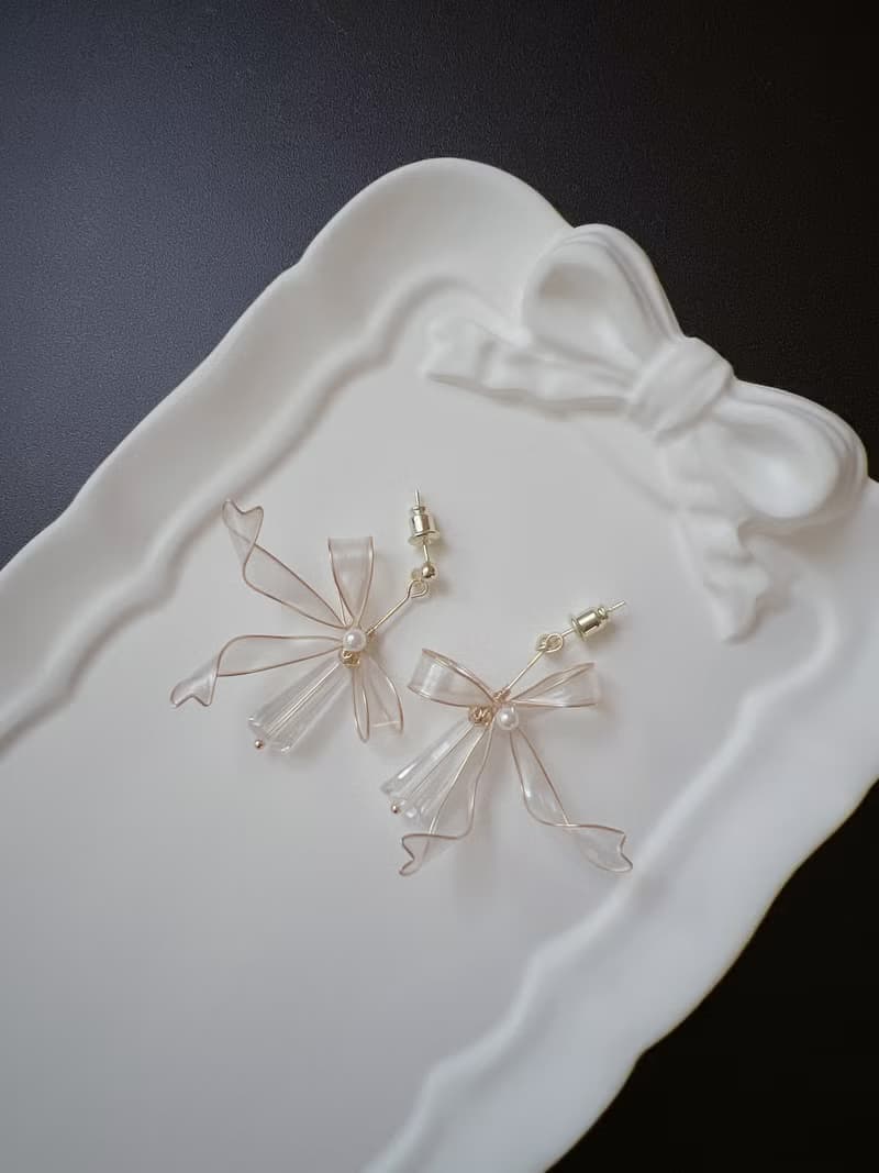 迷迴琉光 金 法式蝴蝶結樹脂耳環