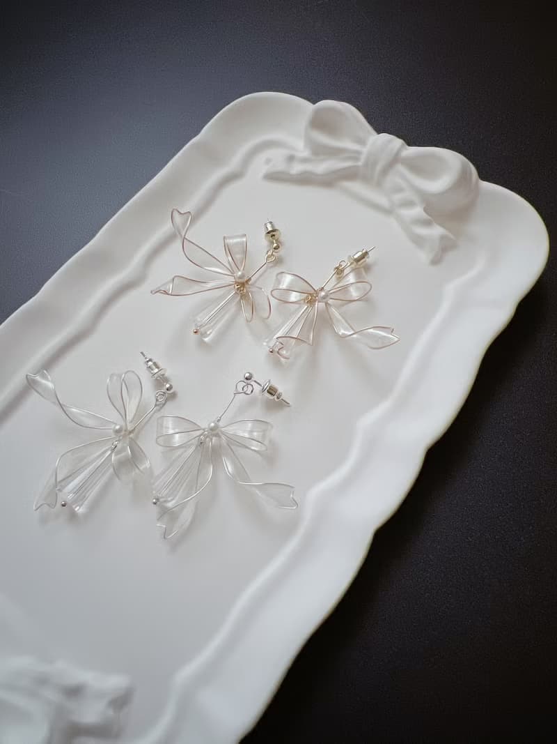 迷迴琉光 金 法式蝴蝶結樹脂耳環