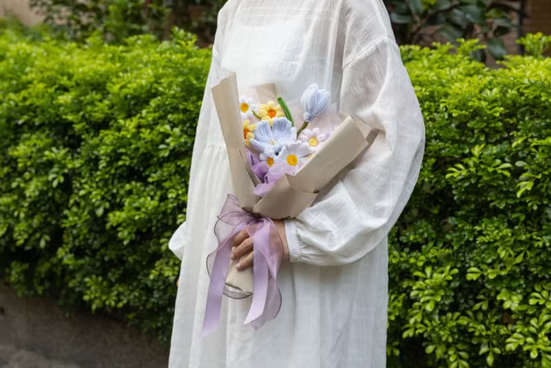 晨露花語 手工毛根花束 附提袋 情人節告白求婚花束禮物 生日花束