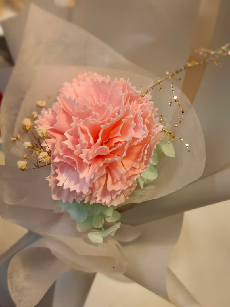 康乃馨香皂花乾燥花束