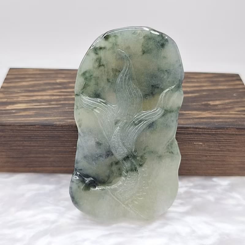 稀有冰秋香起膠飄花龍牌 | 天然緬甸玉A貨翡翠