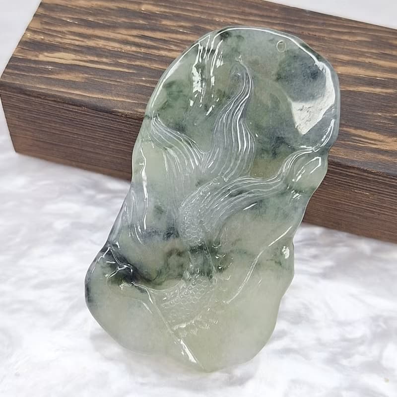 稀有冰秋香起膠飄花龍牌 | 天然緬甸玉A貨翡翠