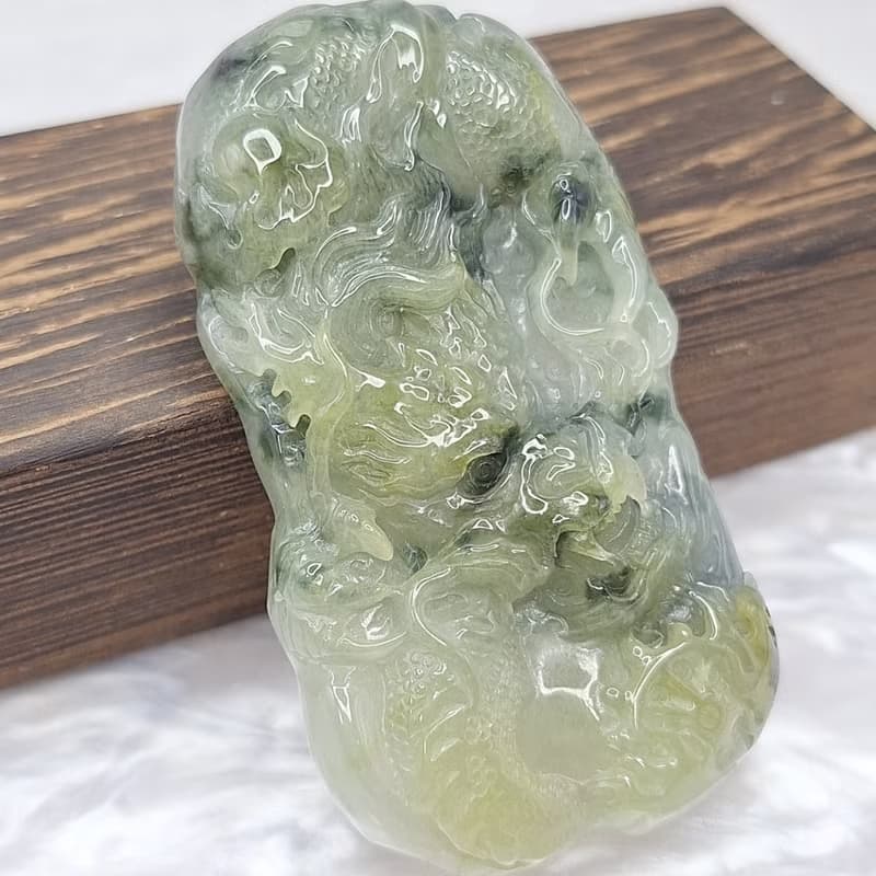 稀有冰秋香起膠飄花龍牌 | 天然緬甸玉A貨翡翠