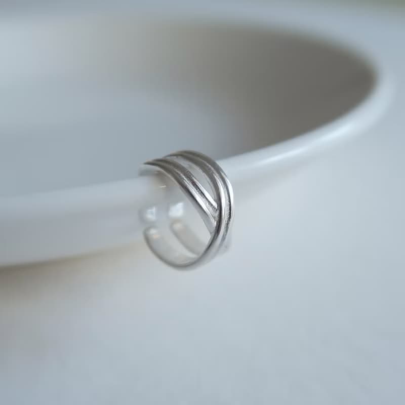 925純銀 小巧 雙線 交錯 耳骨夾 耳環 免費送禮包裝