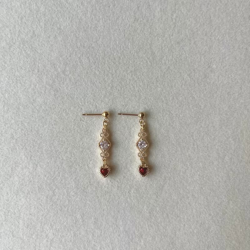 14K包金 紅色小愛心雕花蕾絲耳環 耳夾 14KGF