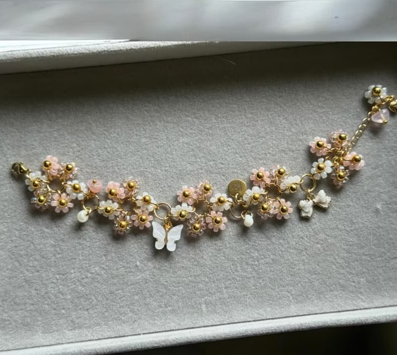 Honey pie beaded bracelet collection