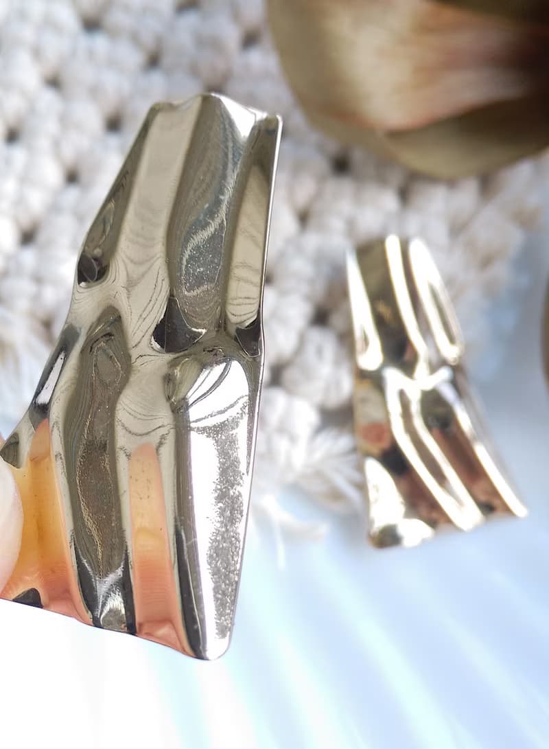Vintage Jewelry 西洋古董飾品 金色調 波浪 針式耳環