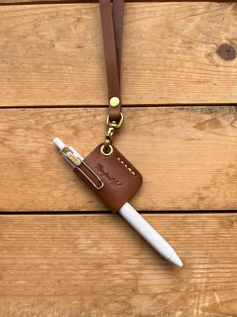【手作革物】厚底真皮隨身筆套、加護靈、Cleverin、筆套(含掛繩)