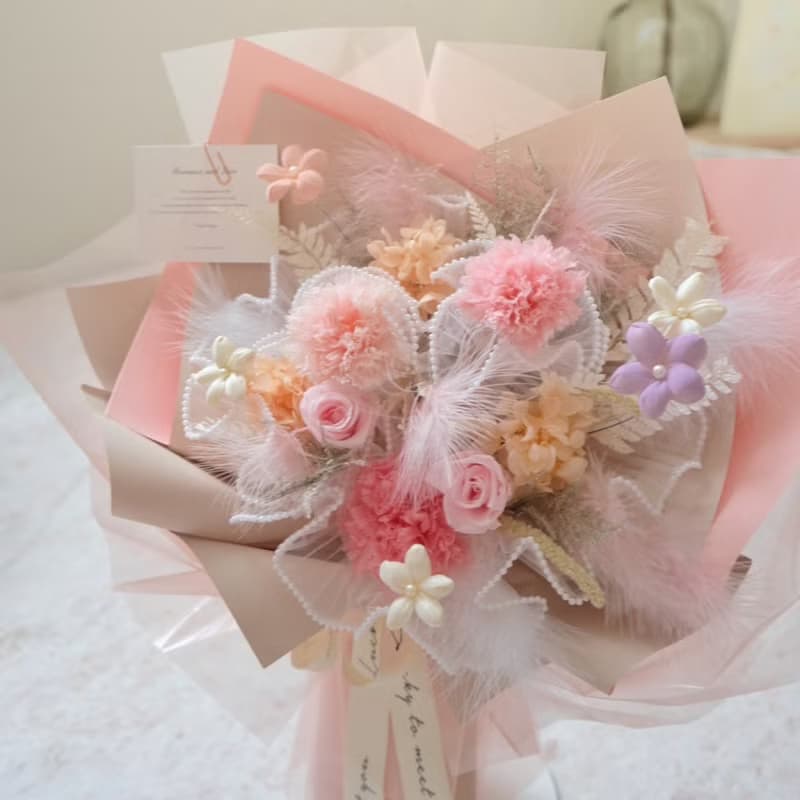 愛的呢喃 粉色康乃馨永生花束