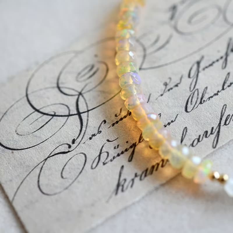 願いを叶う カットありウォーターオパール アパタイト ムーンストーンのブレスレット 10月誕生石