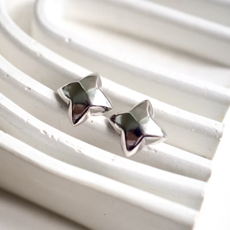 Dainty Star Stud Earrings | 925 Sterling Silver | 14K Gold or Rhodium Plated