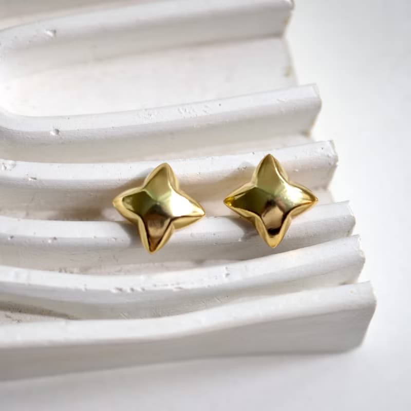 Dainty Star Stud Earrings | 925 Sterling Silver | 14K Gold or Rhodium Plated