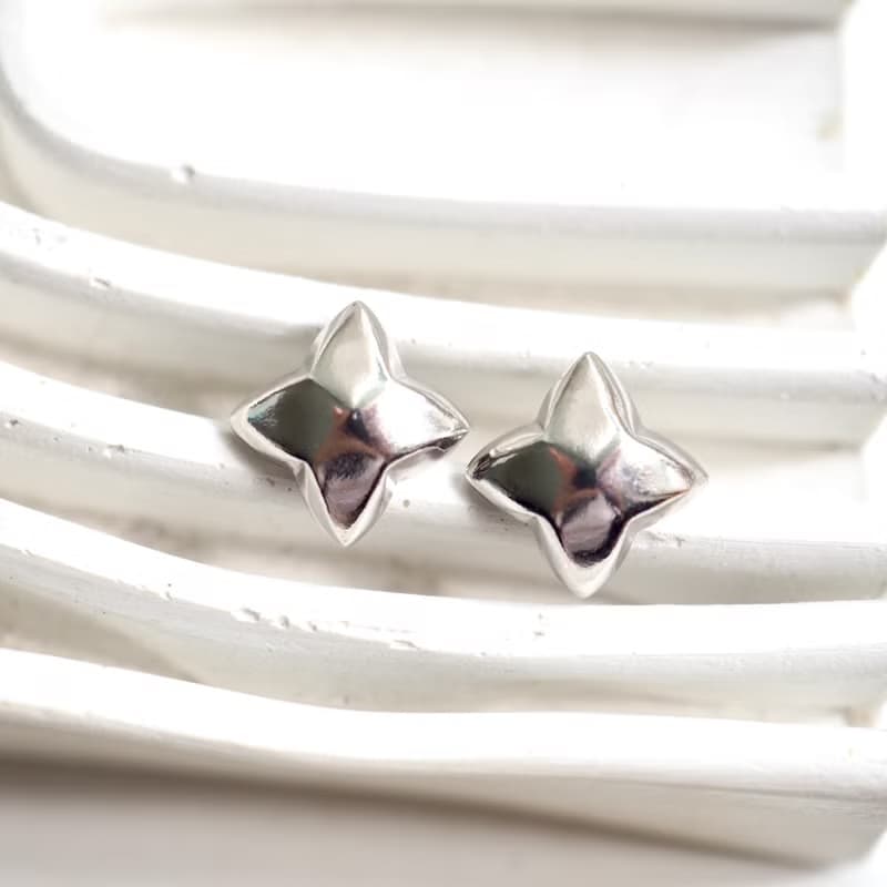 Dainty Star Stud Earrings | 925 Sterling Silver | 14K Gold or Rhodium Plated