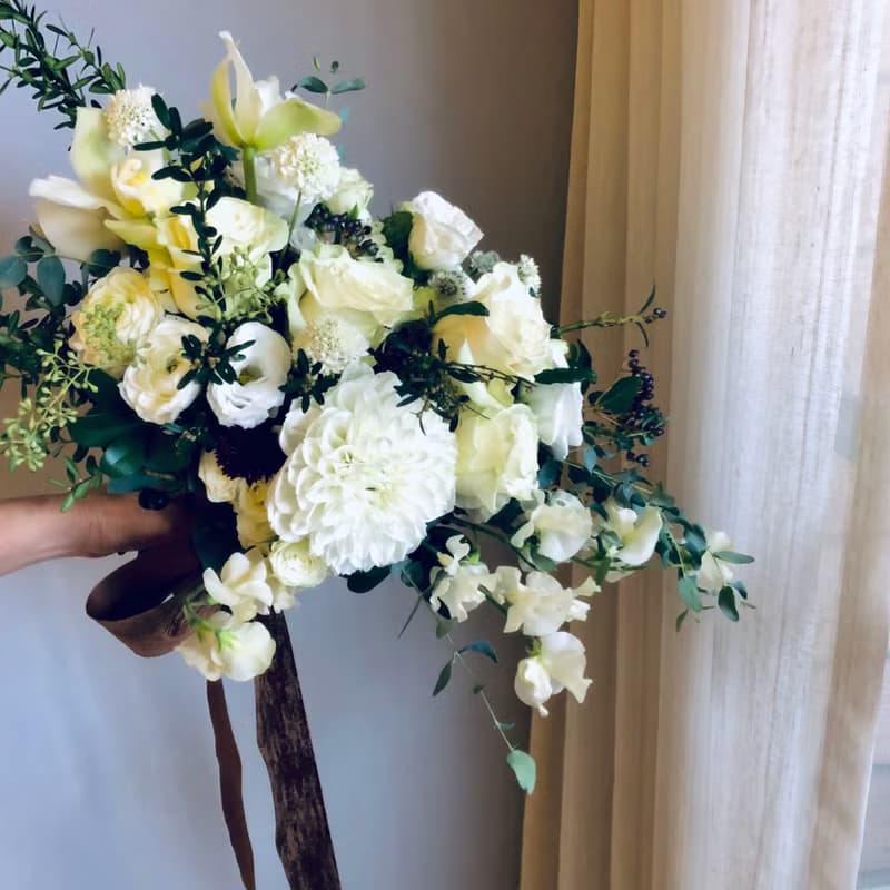 SCwedding新娘手綁花束 奶油暖白系自然風格 附質感飄逸長絲帶