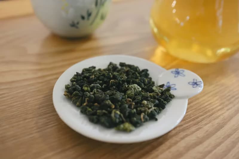 【輕享系列】新春茶丨清香烏龍丨花香輕啜・清雅如風