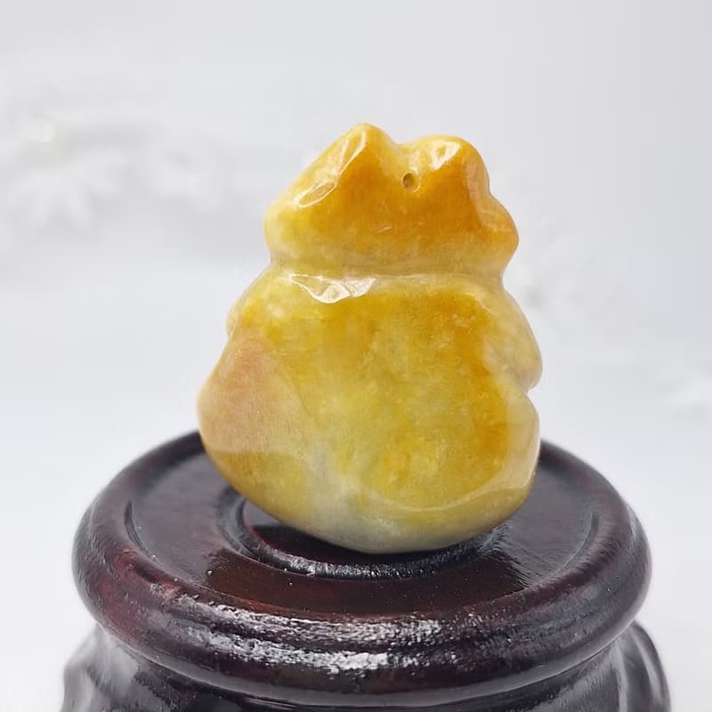 溫潤黃翡手工雕刻瓜瓜來財擺件 |天然緬甸玉A貨翡翠