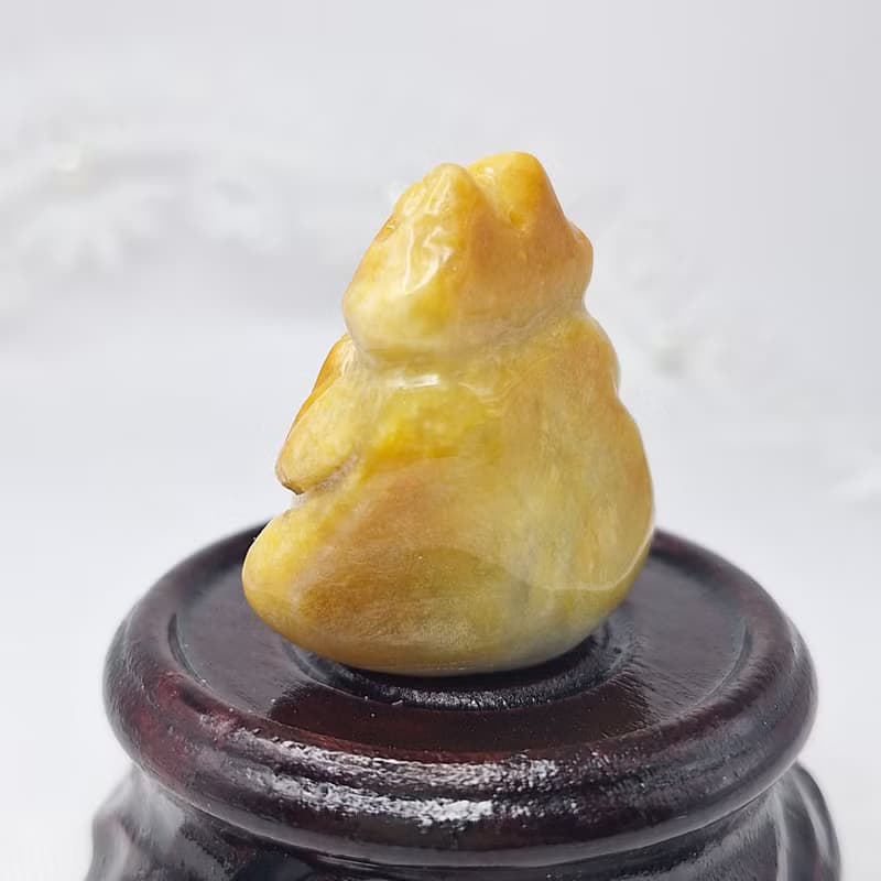 溫潤黃翡手工雕刻瓜瓜來財擺件 |天然緬甸玉A貨翡翠