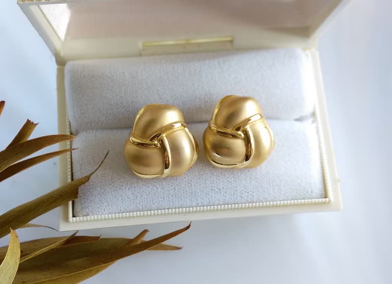 Vintage Jewelry 西洋古董飾品 啞光 金色調 簡約 小巧 針式耳環