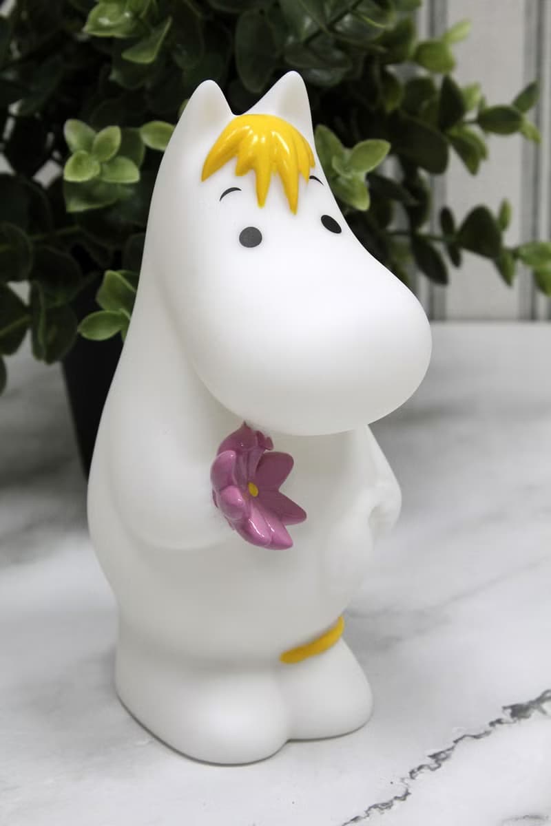 英國嚕嚕米Moomin拿著紫色小花LED小夜燈