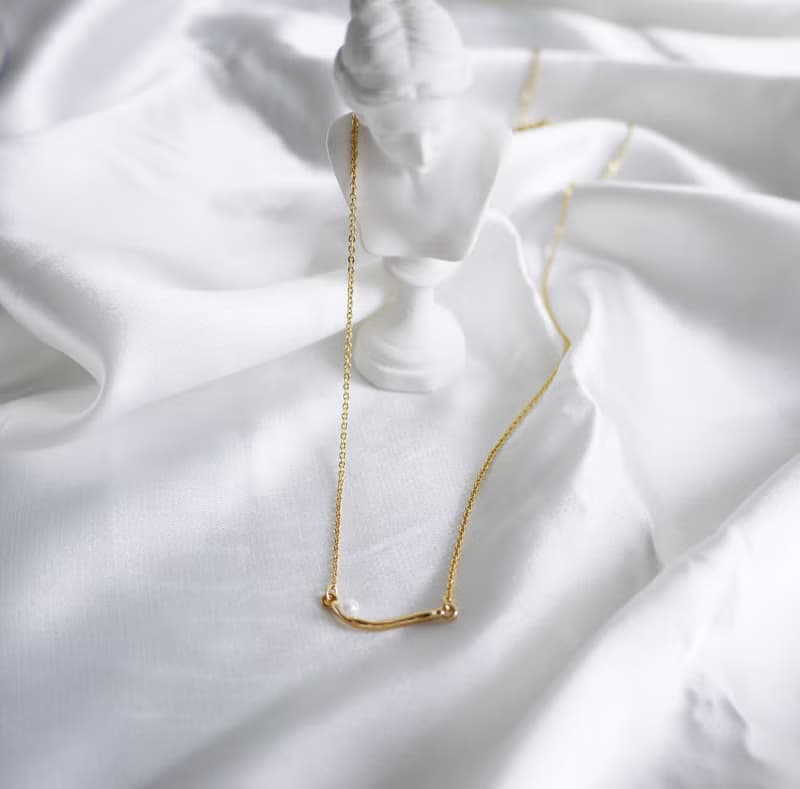 細緻弧線設計小珍珠 項鍊