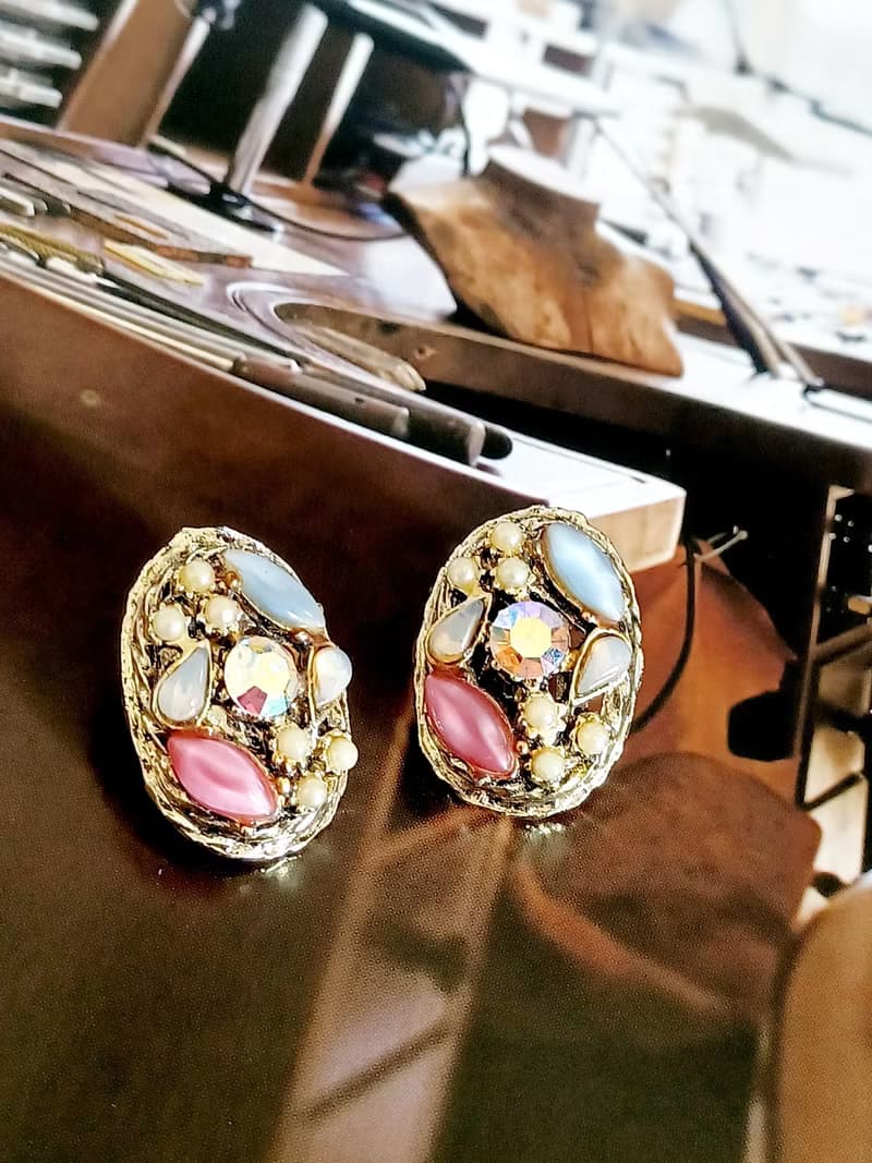 vintage jewelry  古典豐華繁花萊茵 夾式耳環