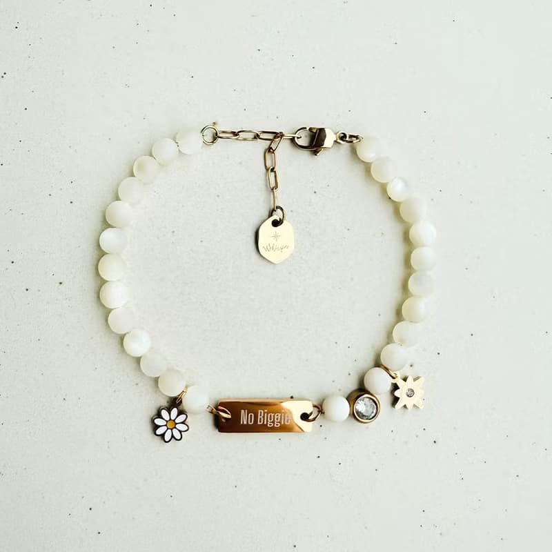No Biggie 小意思 - 奶油星星白蝶貝花朵手環