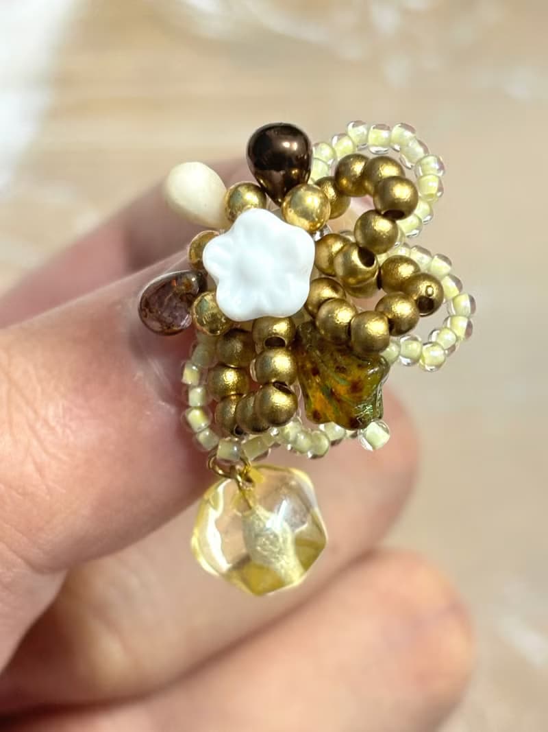 原創手作花朵耳飾 吊墜耳環 串珠花朵耳環 金色水滴