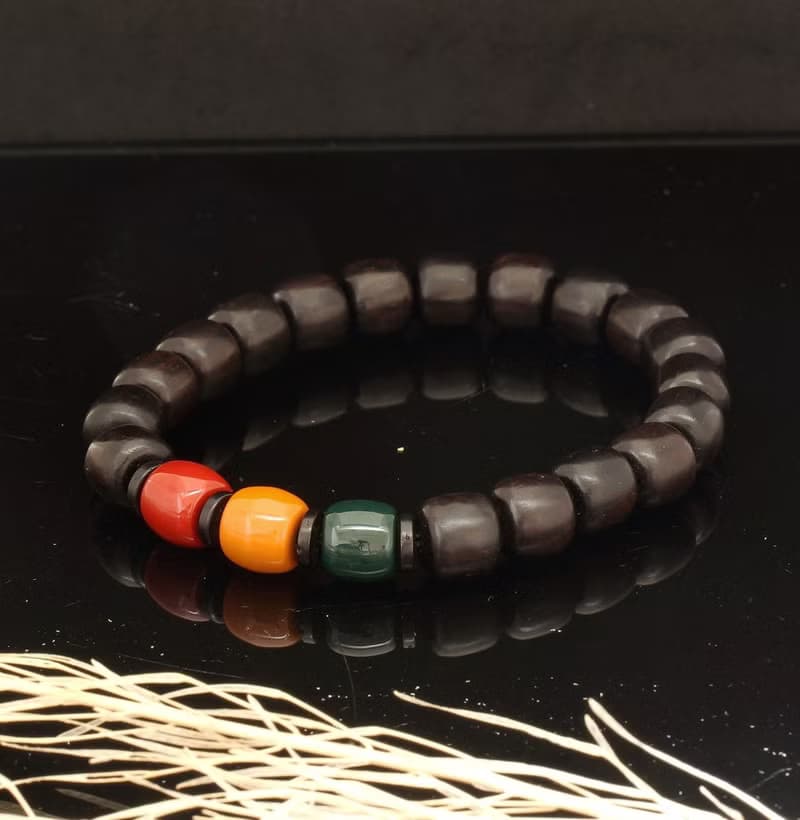 黑檀 + 亞拉善 8x9mm 桶型木珠手鍊 ( 115010 )