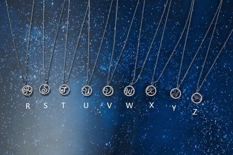 星鑽圍繞英文字母項鍊 鑲鑽項鍊/銀色/獨一無二