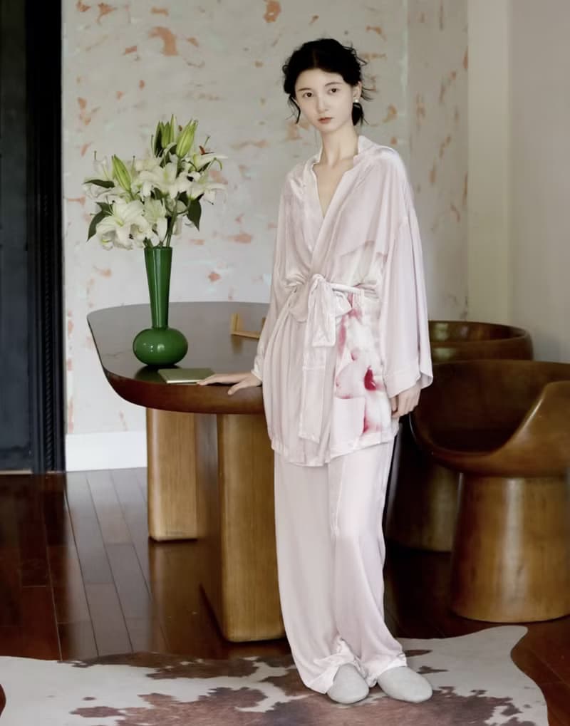 百合系列 / 桑蠶絲長袖睡衣套裝 / 真絲絲絨