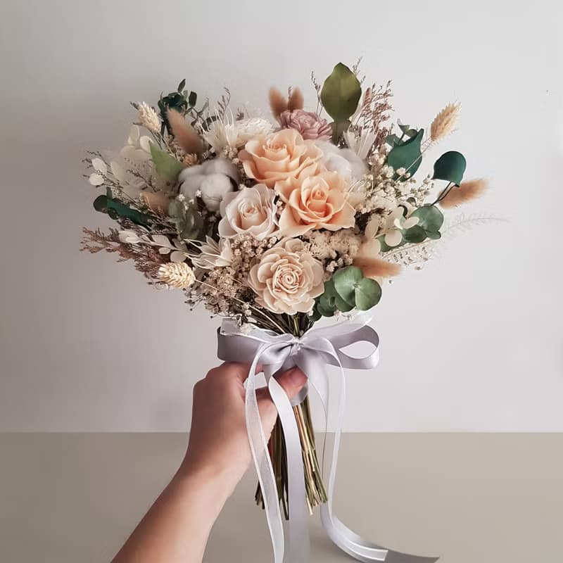 永生花+乾燥花|低彩度氣質款奶茶色系捧花 登記 外拍 結婚捧花