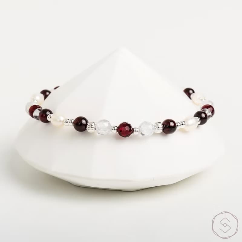 曙光 | 石榴石 珍珠 白水晶 S925純銀 | 天然水晶手鍊
