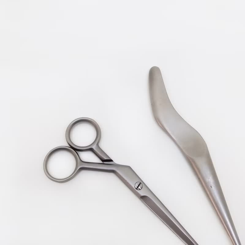 【珍藏藝品】早期古件-德國鋁製雕塑雙刀座事務組合 | HYN