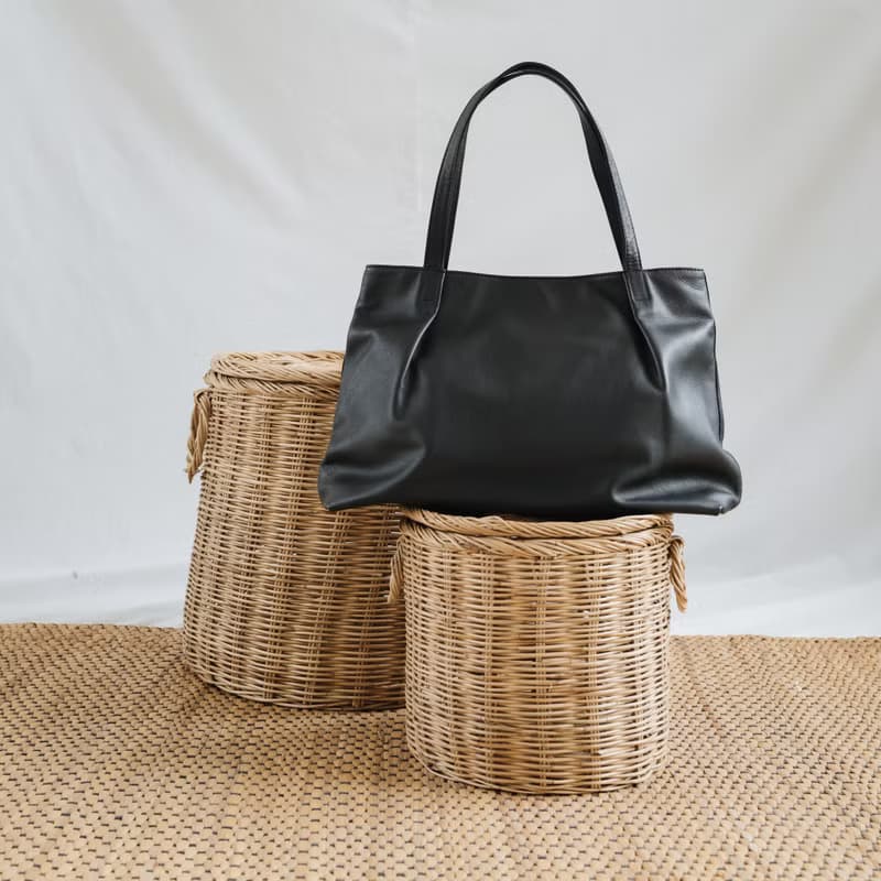 MARY-LIGHTWEIGHT WOMEN COW LEATHER TOTE BAG- BLACK