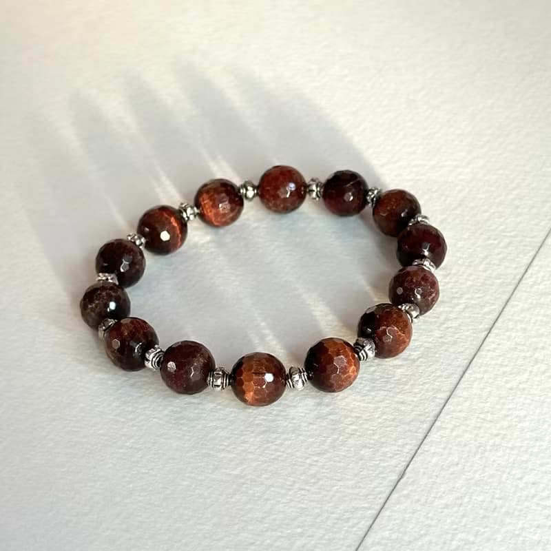 【信念】紅虎眼石切角純珠手鏈 改善自卑優柔寡斷 堅韌 堅持目標