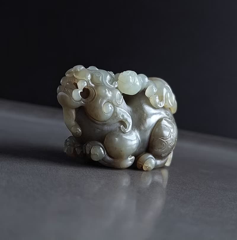 招財母子貔貅吊墜擺設 | 天然和田玉玉器
