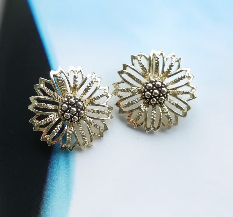 【西洋古董飾品 】SARAH COV 1960年 Daisy Mae 系列 夾式耳環