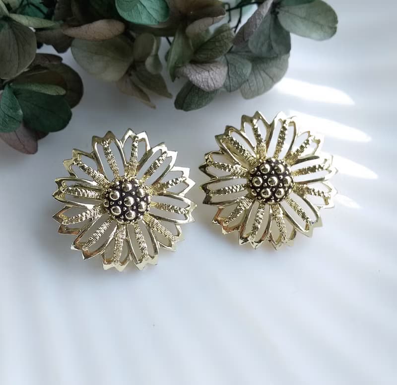 【西洋古董飾品 】SARAH COV 1960年 Daisy Mae 系列 夾式耳環
