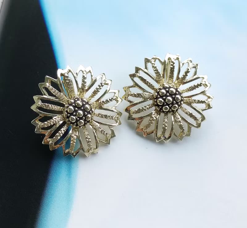 【西洋古董飾品 】SARAH COV 1960年 Daisy Mae 系列 夾式耳環