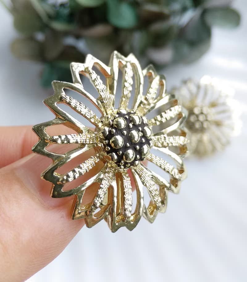 【西洋古董飾品 】SARAH COV 1960年 Daisy Mae 系列 夾式耳環