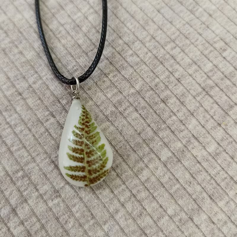 Fern leaf pendant  Fern jewelry Forest pendant Witchy necklace resin 生日禮物 項鍊