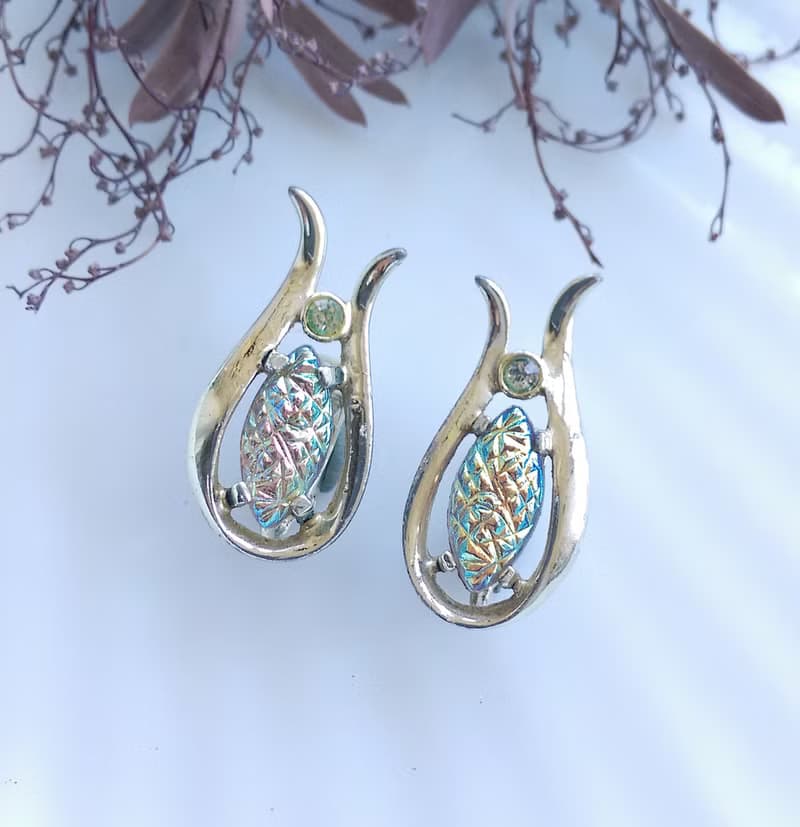Vintage Jewelry 西洋古董飾品 EMMONS 銀色調 七彩馬眼 夾式耳環