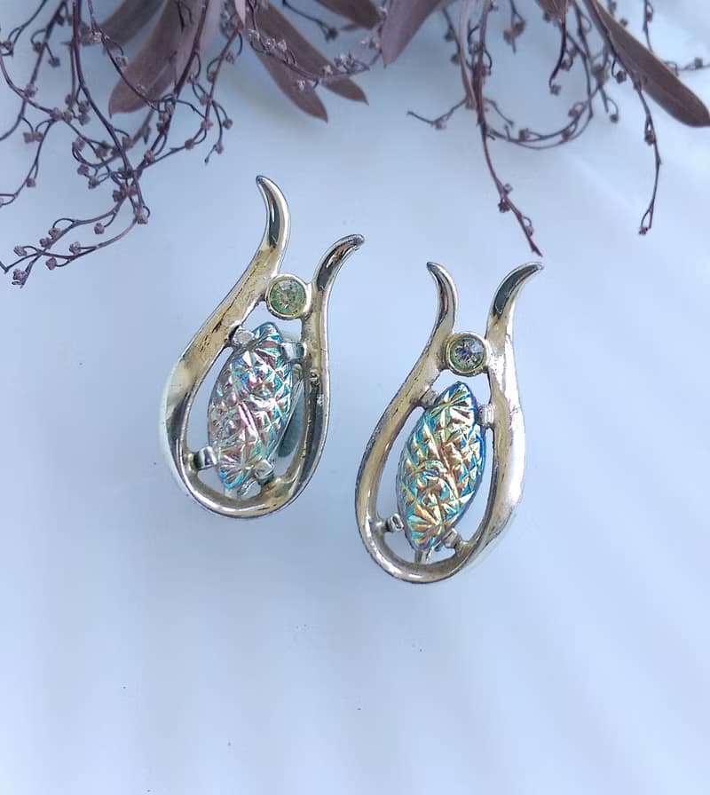 Vintage Jewelry 西洋古董飾品 EMMONS 銀色調 七彩馬眼 夾式耳環