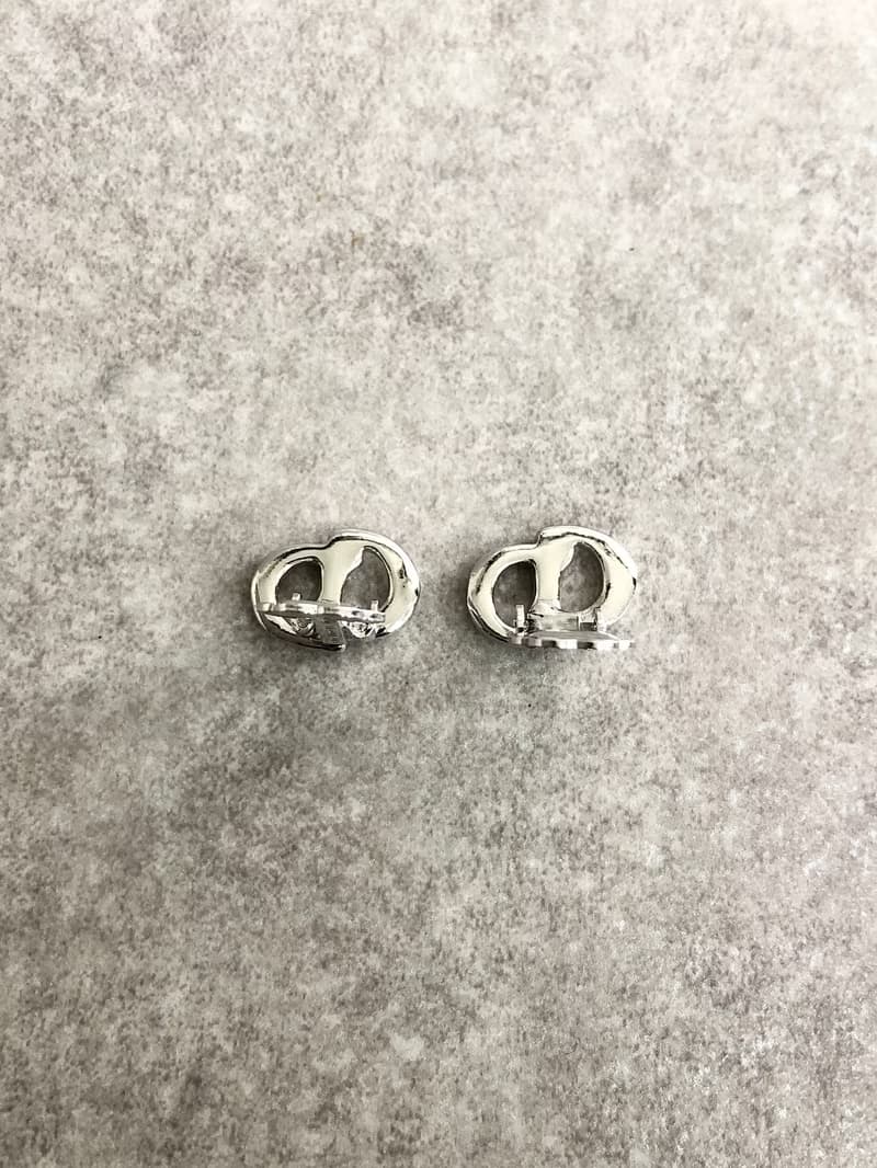 【 日本直送　名牌中古包 】Christian Dior クリスチャン ディオール イヤリング シルバー ロゴ vintage ヴィンテージ 7fnr2g
