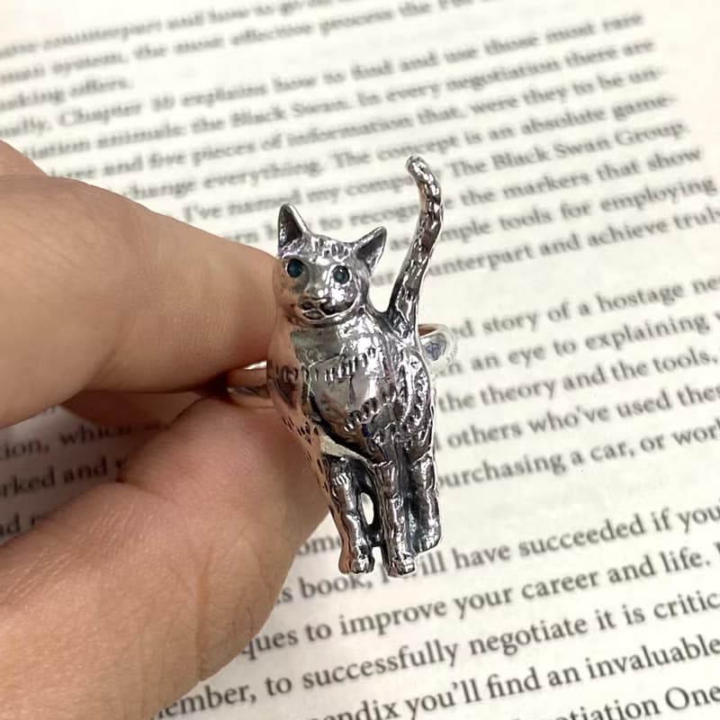 Art Nouveau Style Cat Ring with Emerald Stone 925 Sterling Silver