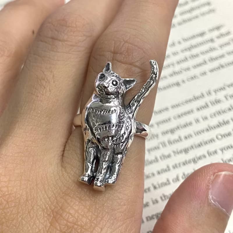 Art Nouveau Style Cat Ring with Emerald Stone 925 Sterling Silver