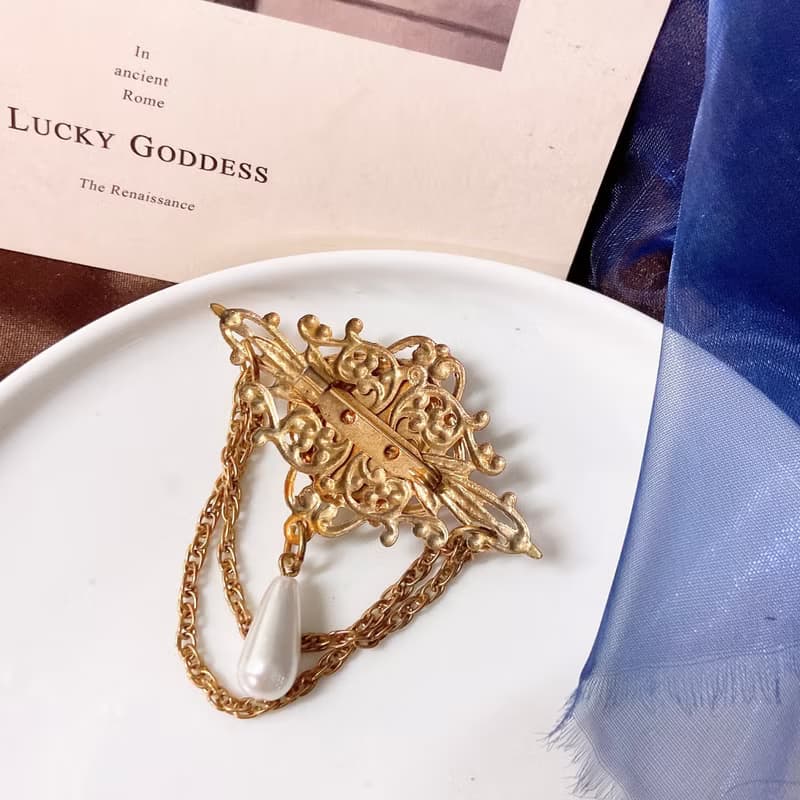 【西洋古董飾品】優雅鏈條垂墜擺動 貴族 珍珠感 洛可可 胸針胸章