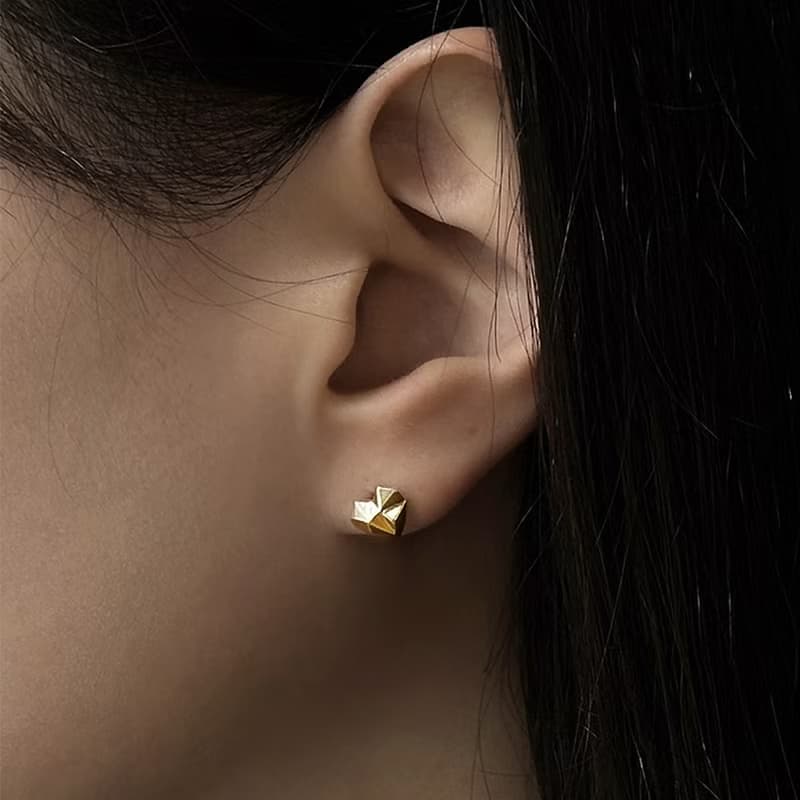 Mini Angular Heart earring 14k