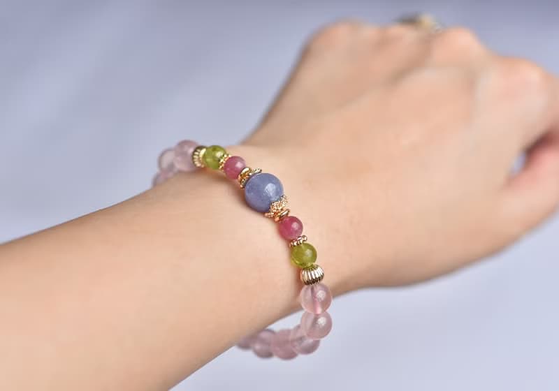 粉晶+橄欖石+丹泉石+桃紅碧璽+薰衣草紫水晶鍍金手鍊