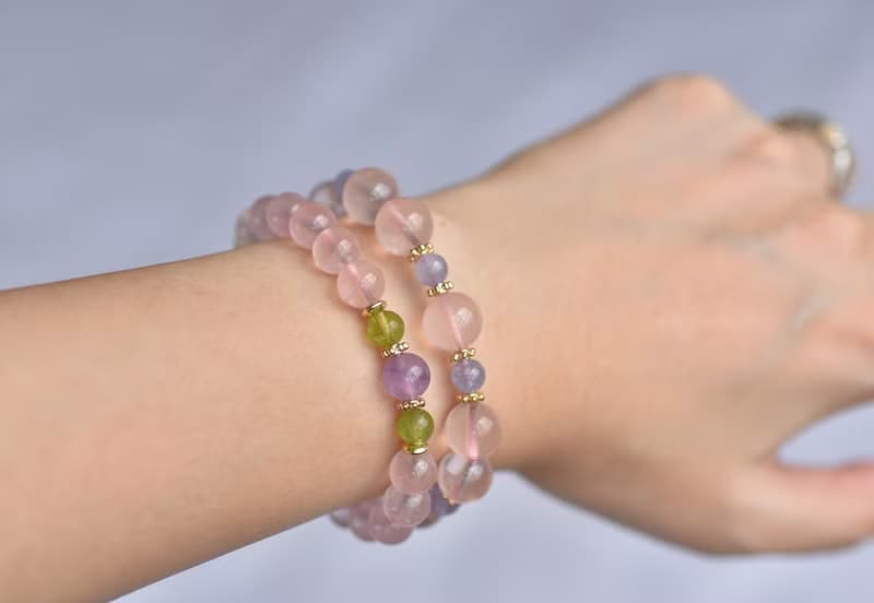 粉晶+橄欖石+丹泉石+桃紅碧璽+薰衣草紫水晶鍍金手鍊
